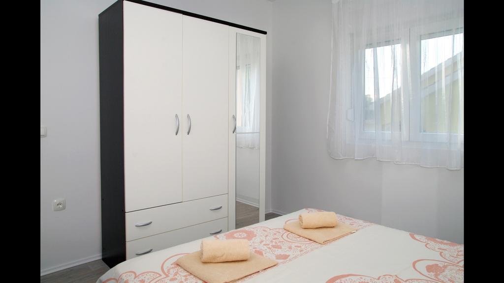 Holiday Home Luka Zadar Bagian luar foto