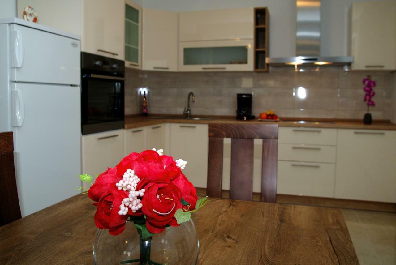Holiday Home Luka Zadar Bagian luar foto
