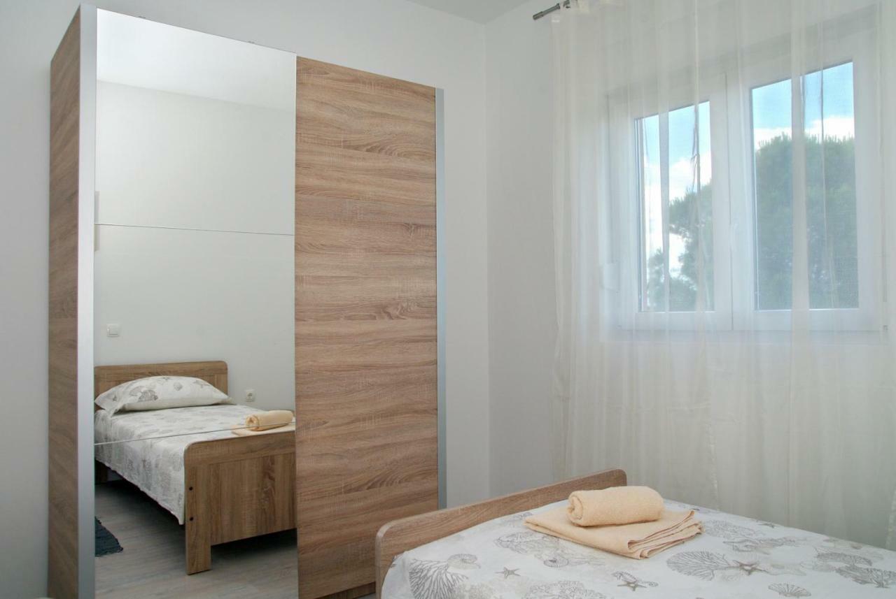 Holiday Home Luka Zadar Bagian luar foto