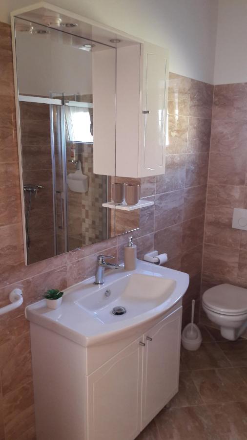 Holiday Home Luka Zadar Bagian luar foto